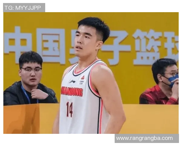 中国男篮对决波兰队篮世杯精彩瞬间回顾与赛后分析