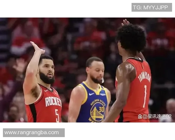 勇士与掘金激战1月17日争夺西部季后赛席位的关键对决 勇士与掘金激战1月17日争夺西部季后赛席位的关键对决