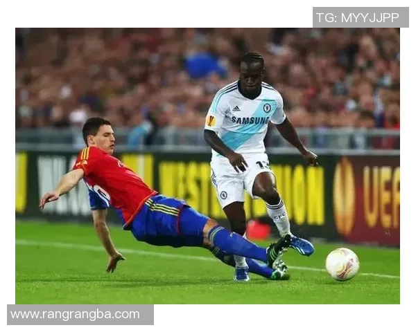 吕迪格的足球之路:从青训新星到世界顶级后卫的蜕变历程 吕迪格的足球之路:从青训新星到世界顶级后卫的蜕变历程